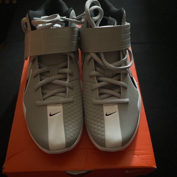 Nike Other - Boys Nike Team Hustle D10